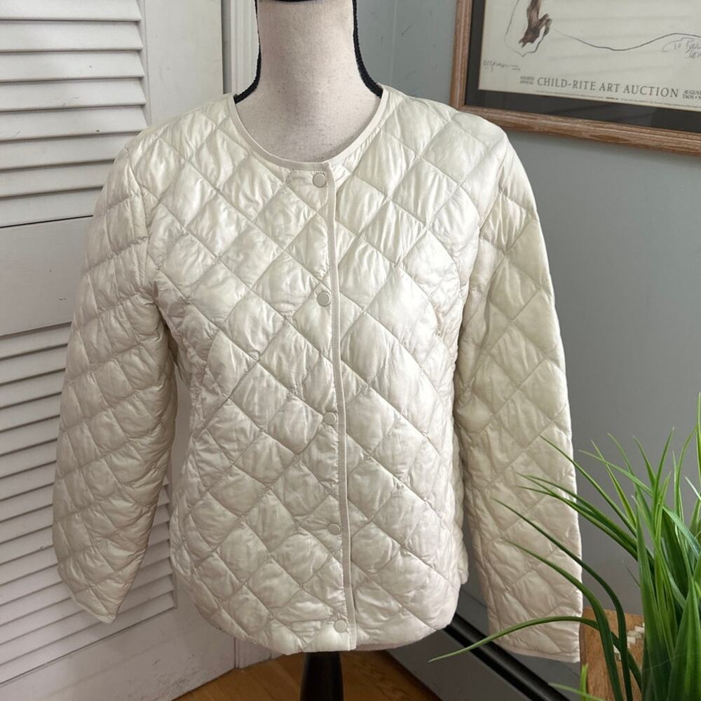 Uniqlo Jacket Womens Large Cream Pufftech Quilted Collarless Warm Padded Outdoor